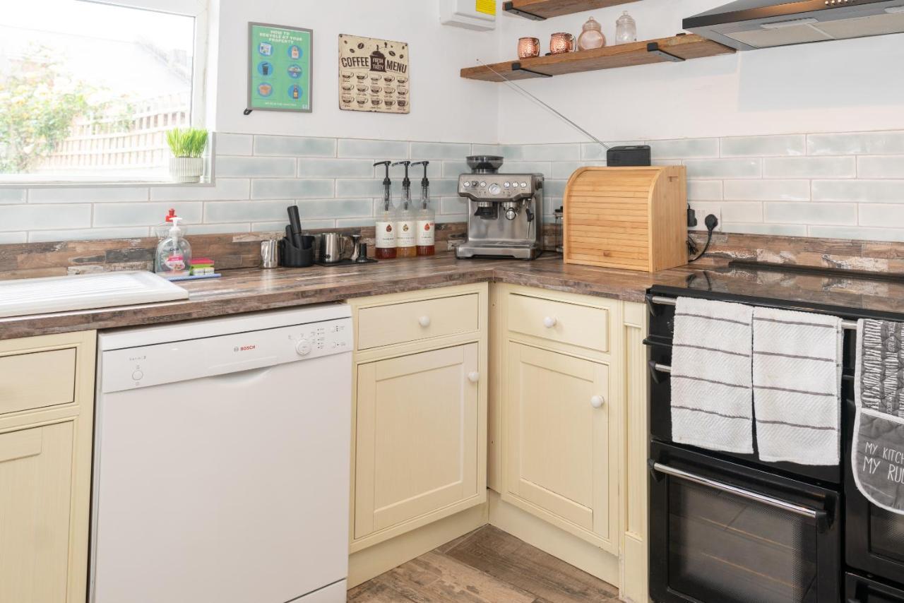 Belmont Villa - 4 Bed - Hot Tub Additional Cost - Sleeps 10-Tjs22Bv Ilfracombe Exteriér fotografie